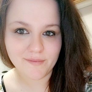 Meet your Posher, Cortney